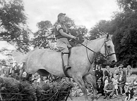 1943 Gymkhana 04