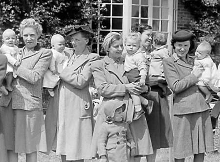 1945 Baby Show 03