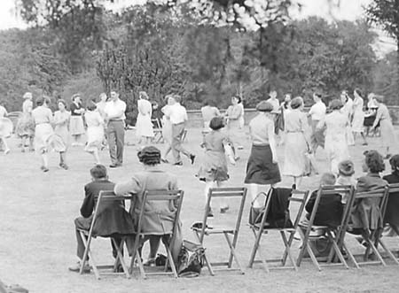 1950 Folk Dancing 10