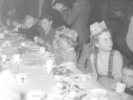 xChildrens Party 1949.3986