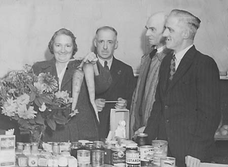 1944 Fundraising 02