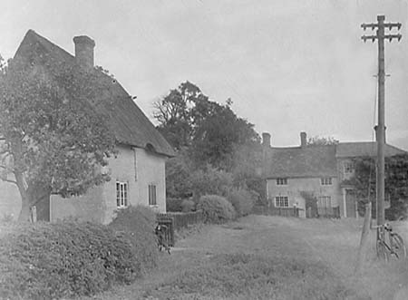 1947 Old Cottages 01