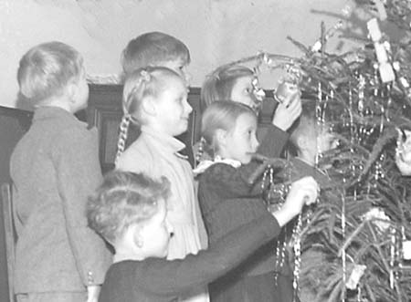 1949 Childrens Party 05