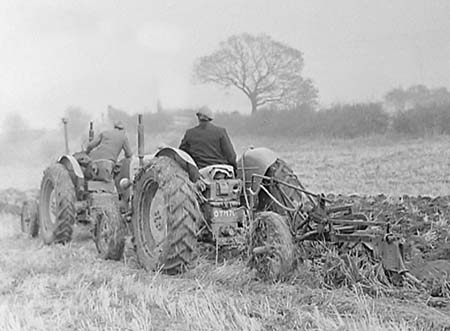 1956 Ploughing 04