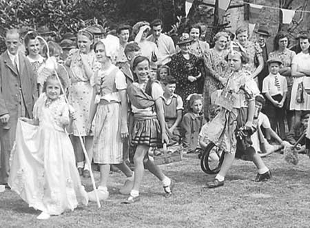 1944 Garden Fete 06