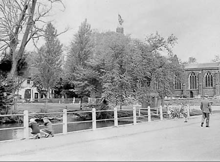 1945 Duck Pond 03