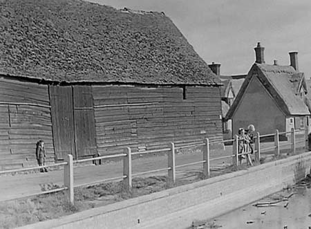 1947 Old Barn 01