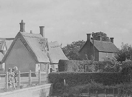 1947 Old Cottages 01