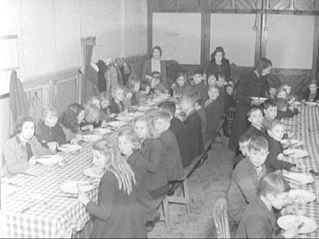 School Dinners 1942.1983