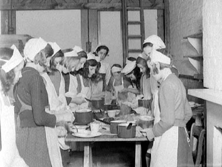 School Dinners 1943.2150