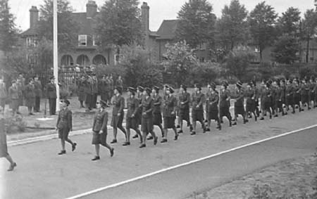1942 WAAF Parade 04