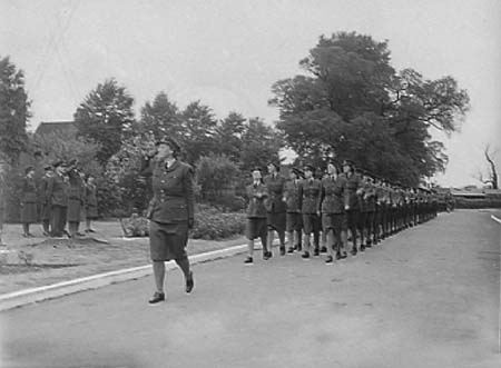 1942 WAAF Parade 08