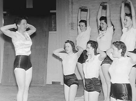 1949 Keep Fit 03