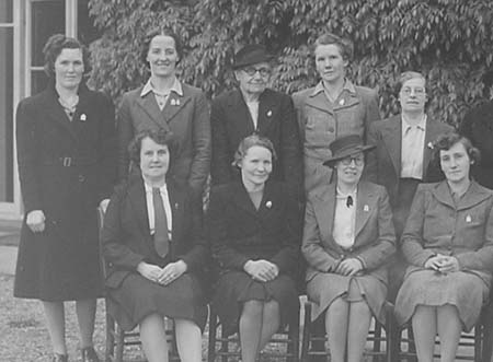 1945 WVS Group 03
