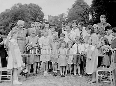 1949 Garden Fete 02