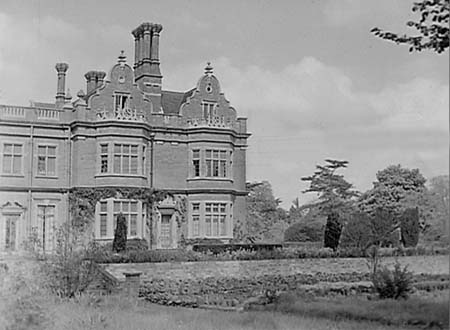 1946 The Manor 05