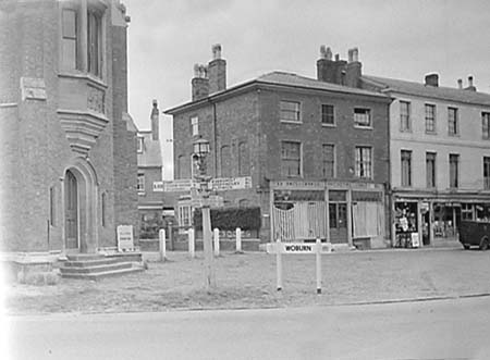 1951 Town Centre 01