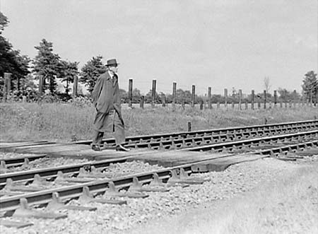 1948 Railway Crossing 08