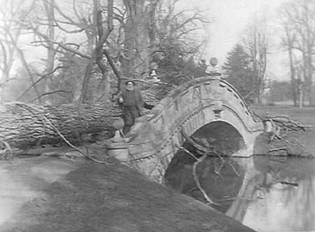  e1900s Storm Damage 01